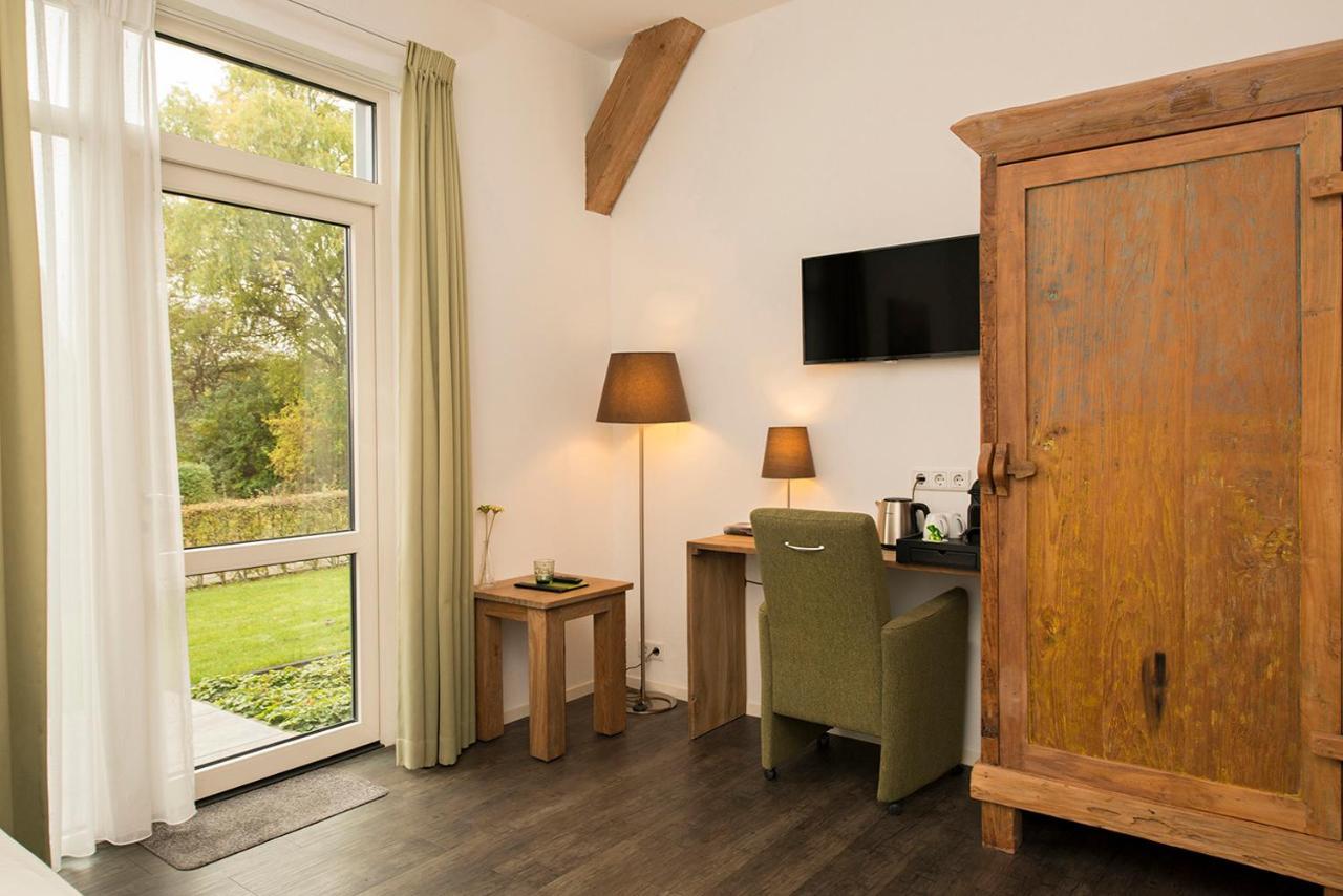 Hoevehotel 'Hof Christina' Vrouwenpolder Exterior photo